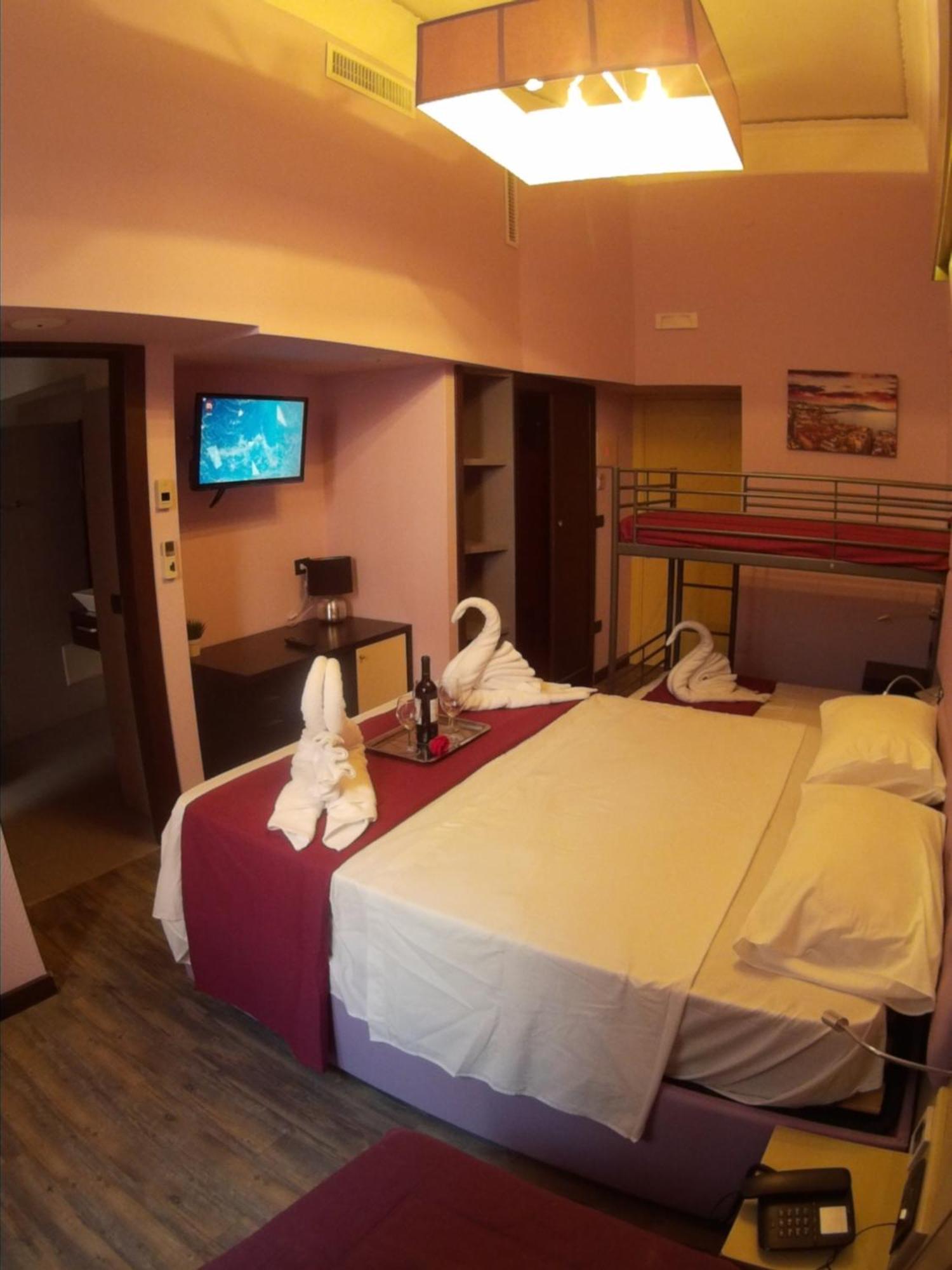 Dolce Vita Rooms Neapel Exterior foto